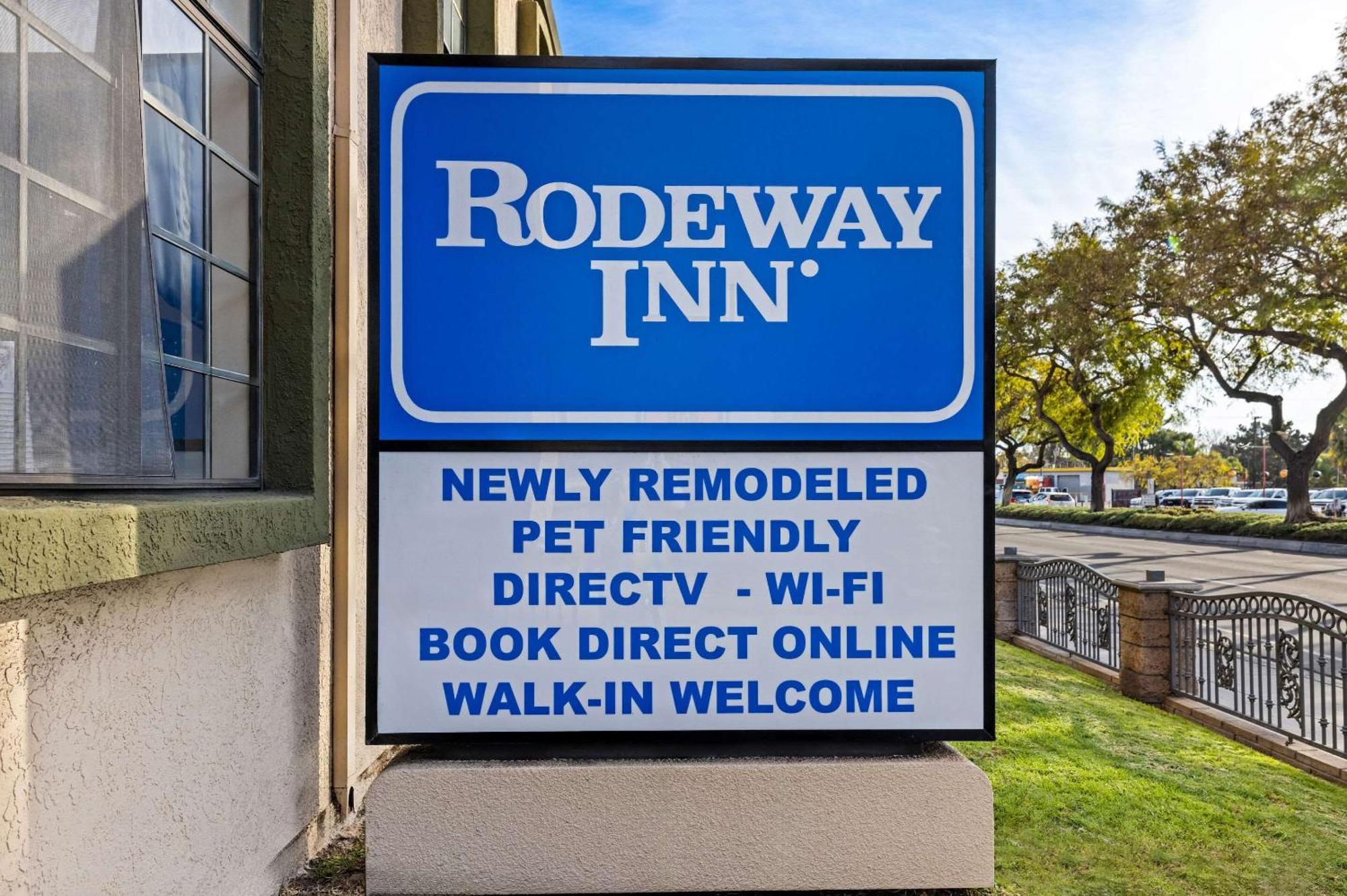 Rodeway Inn แซนตาแอนา ภายนอก รูปภาพ
